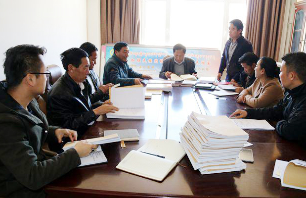 囊谦县全面督查全县意识形态工作责任落实情况